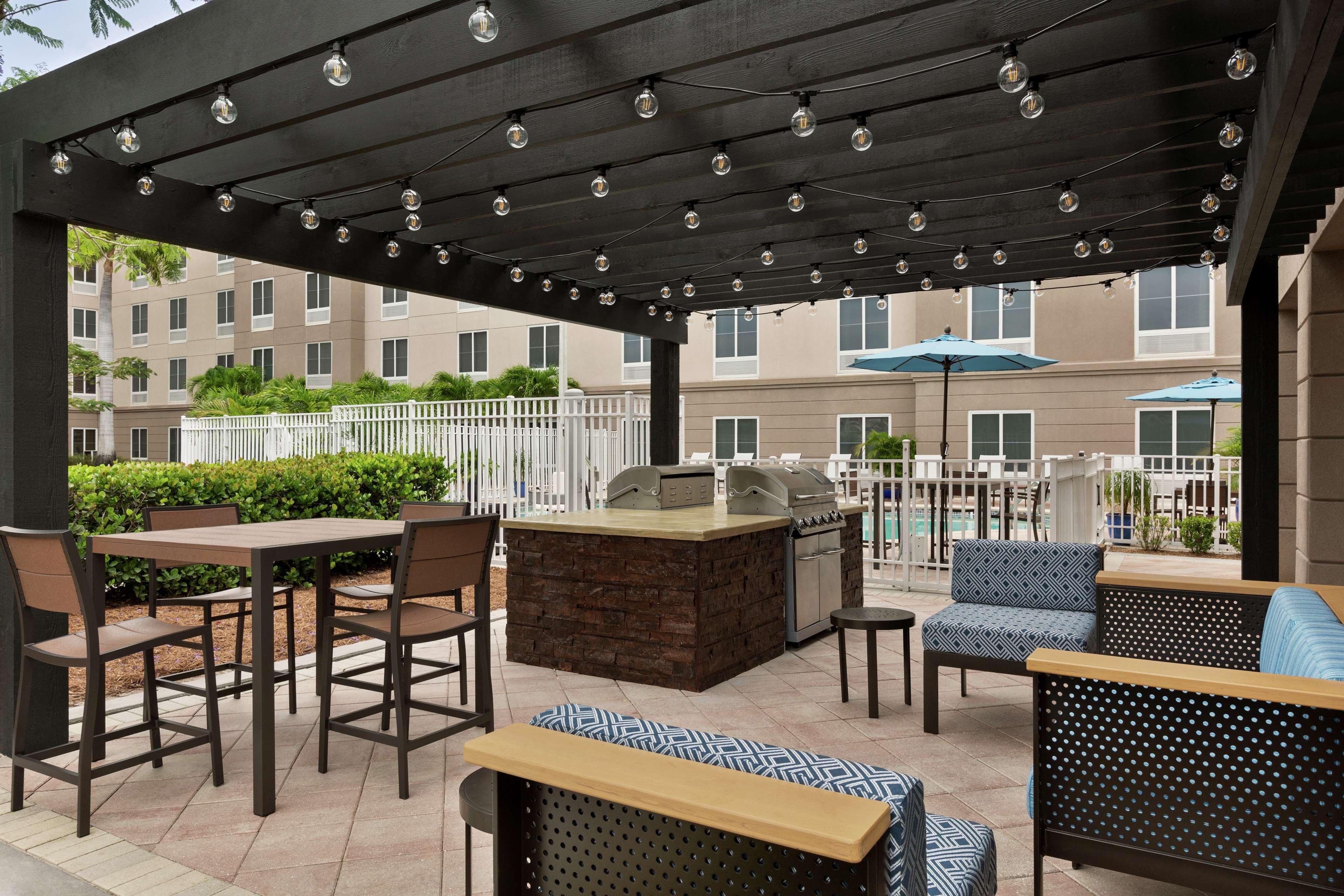 Homewood Suites Fort Myers Airport - Fgcu Exterior foto